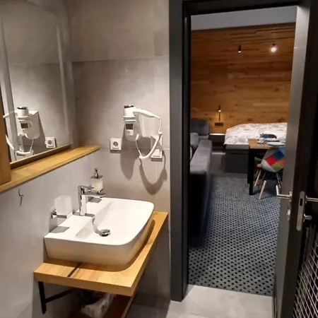 Alpina Spindl U Hromovky In&out *