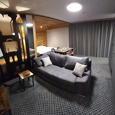 Апартаменты Alpina Spindl U Hromovky In&out *